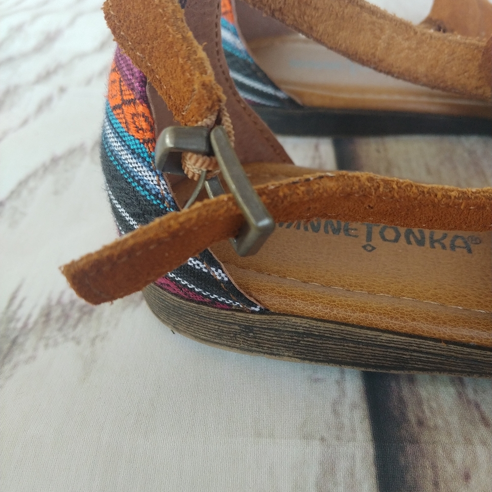 MINNETONKA | Multicolor Fringe Leather Sandals - Picture 6 of 9